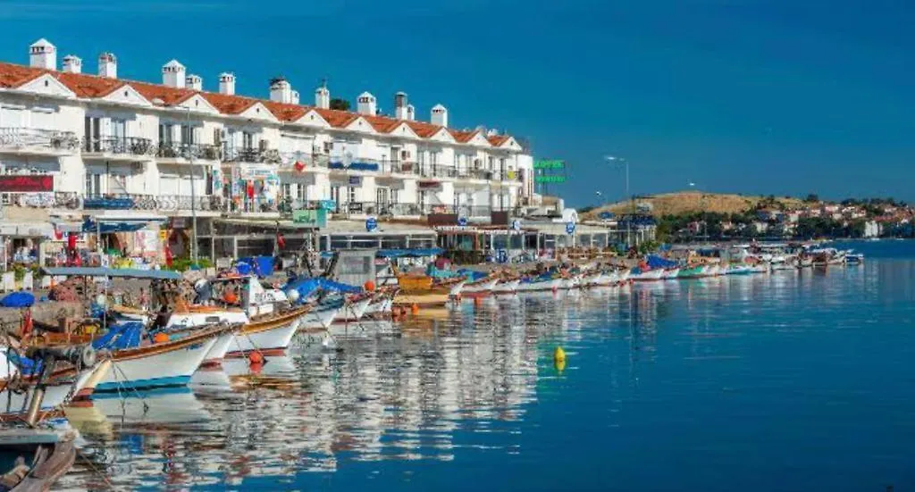 Palmiye Konuk Evi Foça